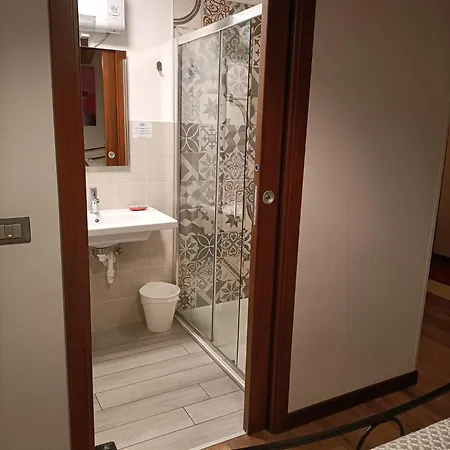 Righetto Han/Misafirhane *